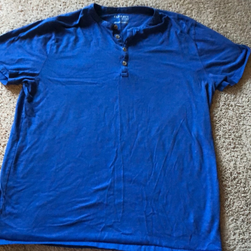 Men's OLD NAVY blue tshirt